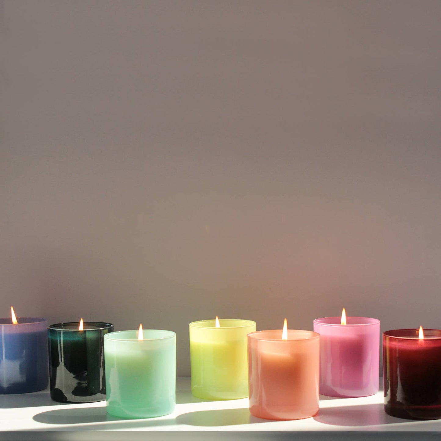 Midnight 9 oz. Hue Candle (Black Iris)
