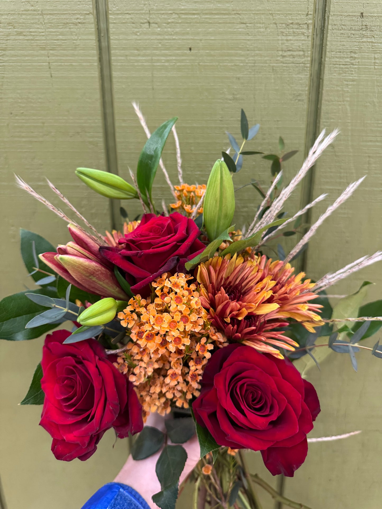 Featured Handheld Bouquet of the Month - November: Sweater Weather!