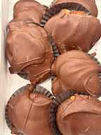 1/2 lb Chocolate Turtles Box