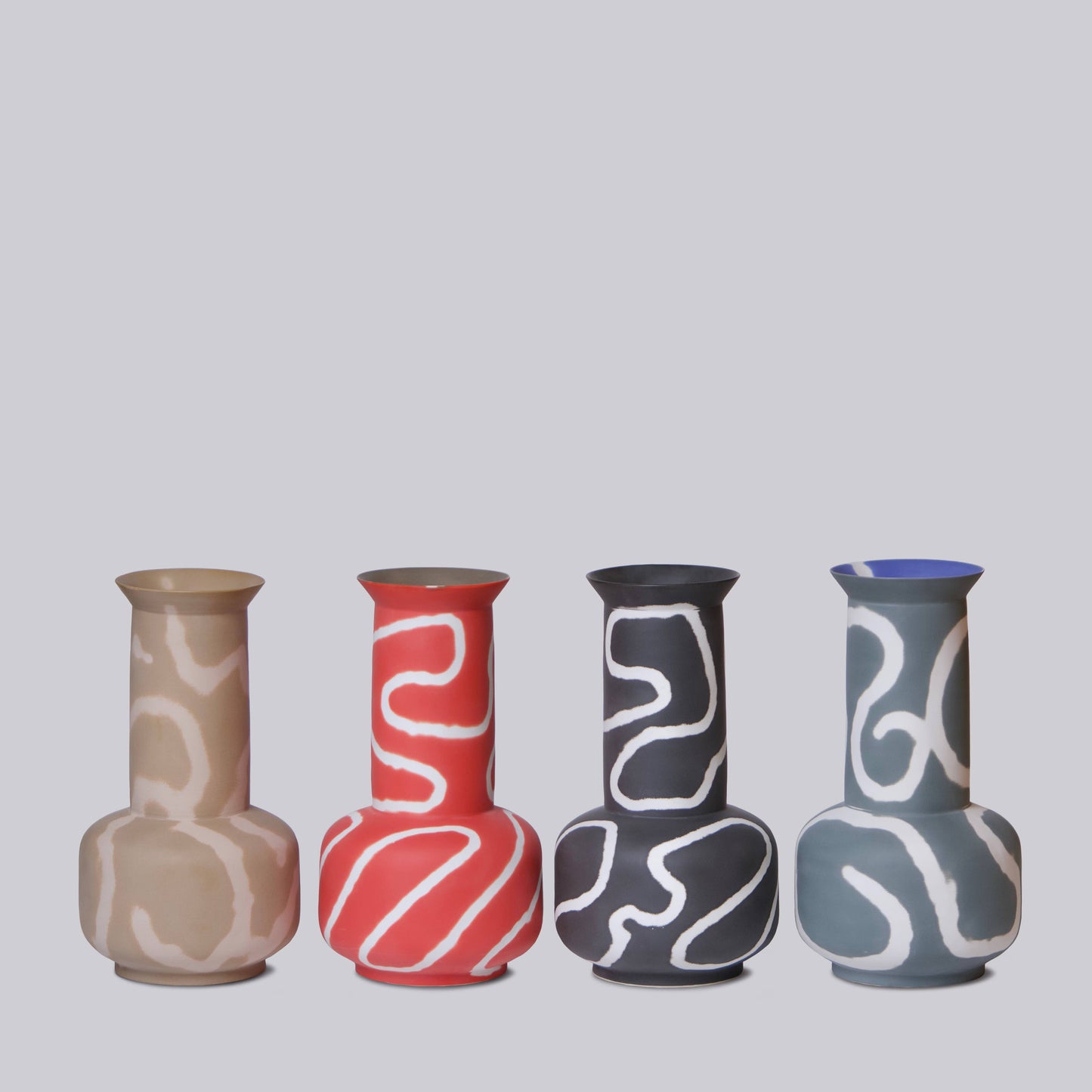 Memphis Sage Porcelain Vase: Memphis black